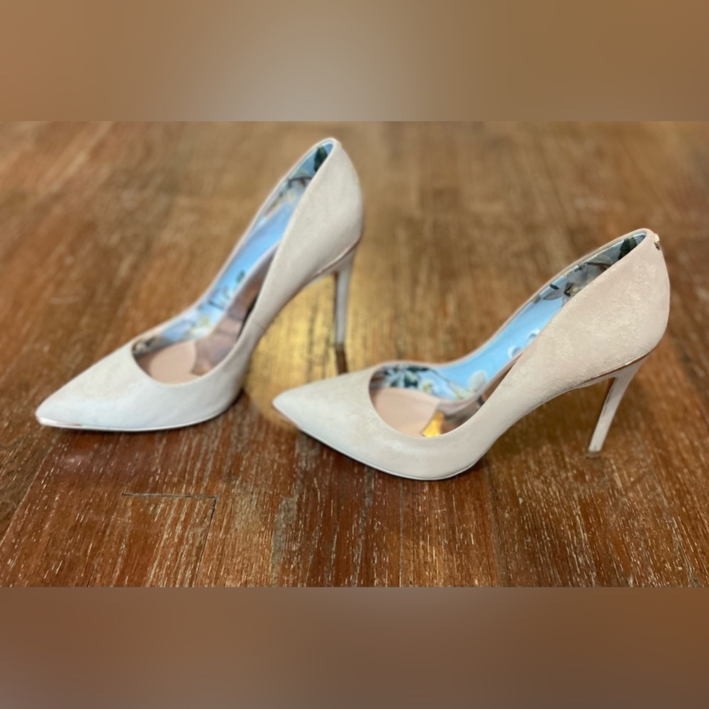 Ted Baker Suede Heels - Dusty Pink - 39.5